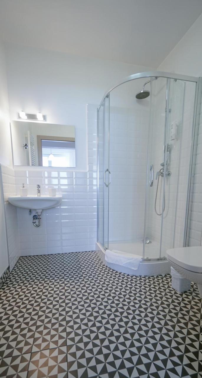 Happy Day Apartments Ополе Экстерьер фото