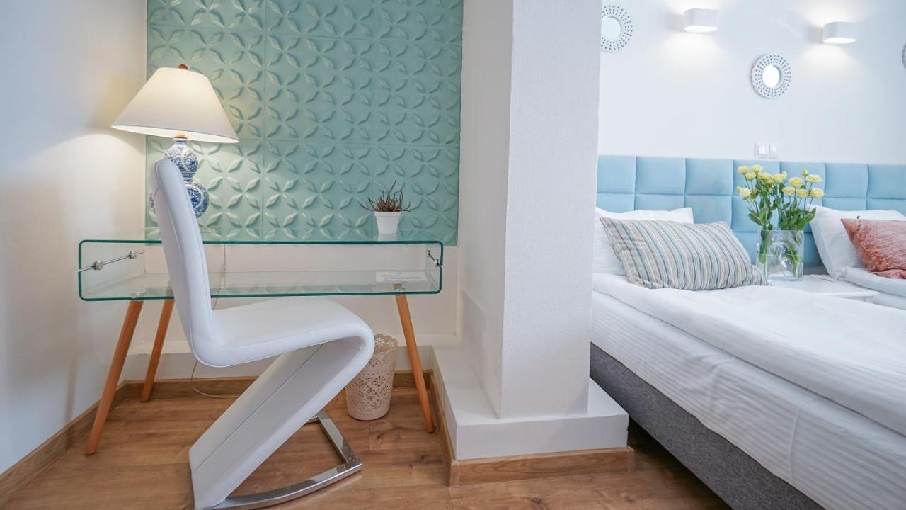Happy Day Apartments Ополе Экстерьер фото