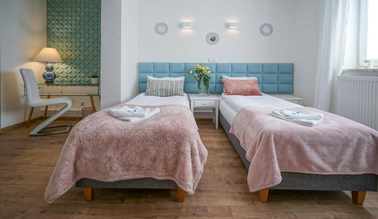 Happy Day Apartments Ополе Экстерьер фото